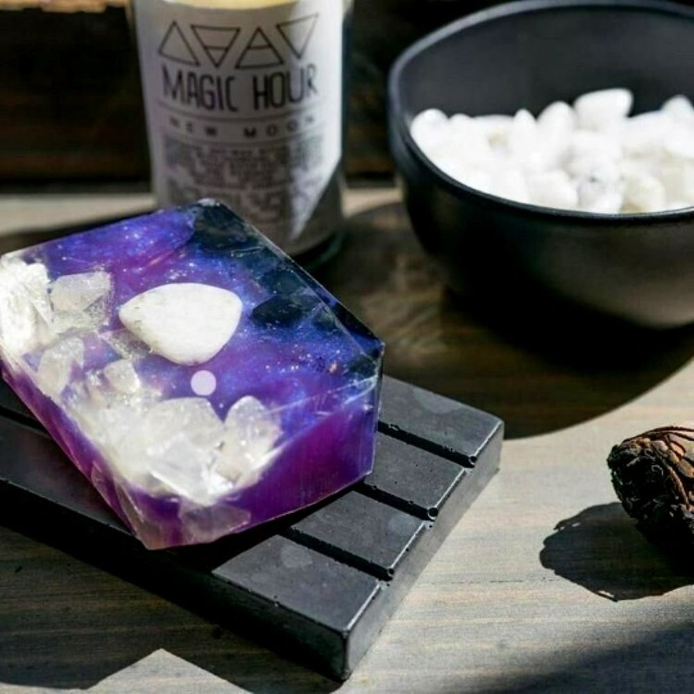 HIGH PRIESTESS (Crystal Soap)